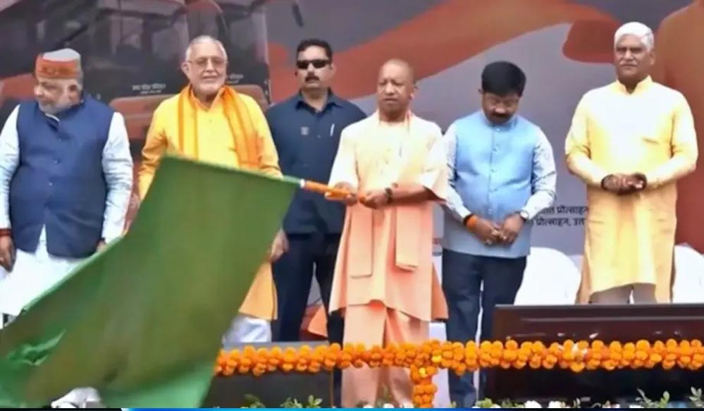 CM योगी की बड़ी सौगात, नोएडा-ग्रेटर नोएडा से जेवर एयरपोर्ट तक चलेंगी EV बसें