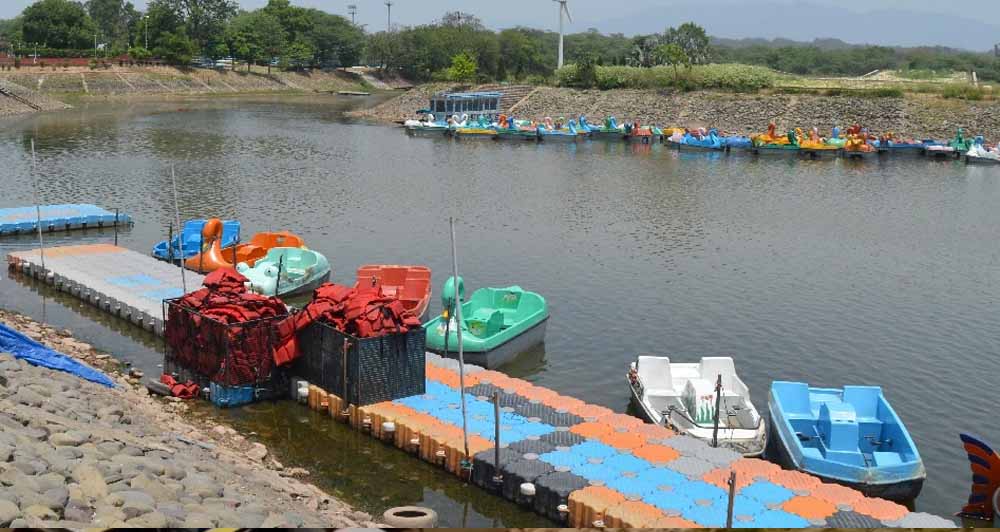 मानसून से पहले सुखना झील की हुई सफाई, गाद हटने से पर्यटकों को मिलेंगी बेहतर सुविधाएं