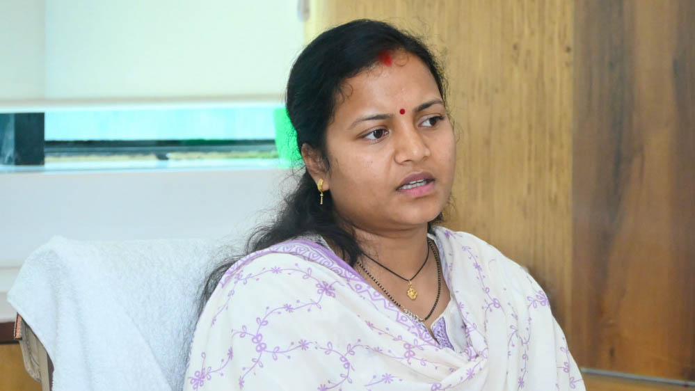रायपुर : महिला एवं बाल विकास विभाग की योजनाओं का गोंडी एवं हल्बी भाषा में होगा व्यापक प्रचार-प्रसार- मंत्री राजवाड़े