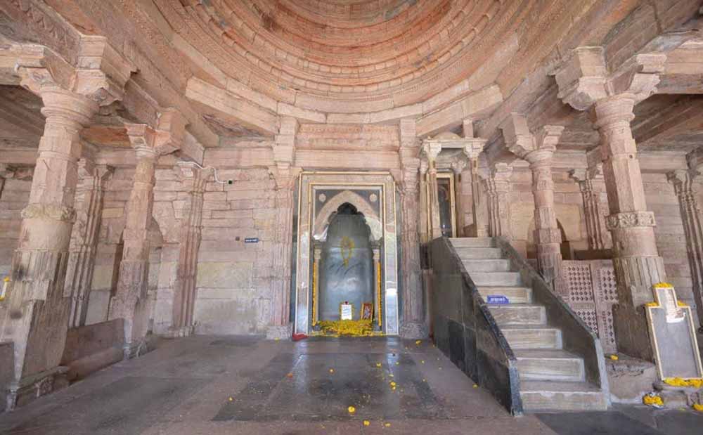धार भोजशाला विवाद: मुस्लिम पक्ष की सभी याचिकाओं को एक साथ जोड़ने की मांग, सुप्रीम कोर्ट में सुनवाई पर टिकी नजरें
