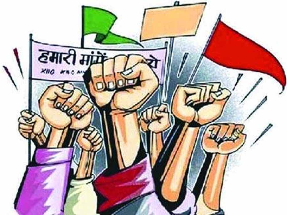 पंजाब के डीसी दफ्तरों में 9 जुलाई से 'कलम छोड़ हड़ताल', ठप रहेंगे प्रशासनिक कार्य; प्रवासी भारतीयों की बढ़ सकती हैं मुश्किलें