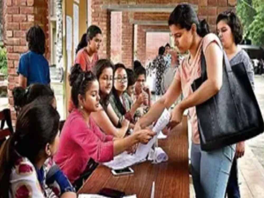 CG के कॉलेजों में एडमिशन की तारीख बढ़ी, अब 31 अगस्त तक मिलेगा दाखिले का मौका